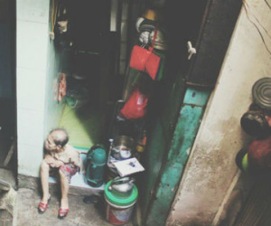 Ngôi nhà "bé như mắt muỗi" ngay giữa Hà Nội: Rộng 4m2, có 5 người sinh sống