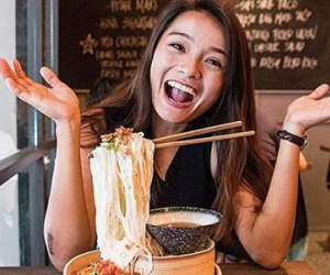 50 sắc thái check-in với món mỳ bay của giới trẻ