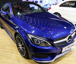 Chi tiết Mercedes C300 Coupe giá 2,7 tỷ đồng tại VIMS
