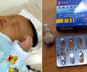 Con nhỏ ngủ li bì và đây là những thứ mà người mẹ tìm được trong hành lý của người giúp việc