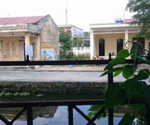 Phụ huynh "rối ruột" vì trường học nằm sát cơ sở điều trị cho người nghiện