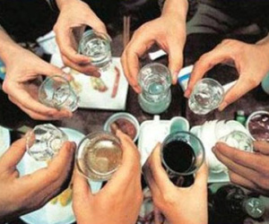 Bắt tạm giam người đánh bạn nhậu tử vong