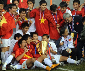 Việt Nam mang hình bóng nhà vô địch năm 2008 tại AFF Cup