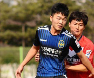 Chơi xuất sắc, Xuân Trường bị Incheon United giữ lại