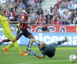 Balotelli ghi bàn, Nice tiếp tục thống trị ngôi đầu Ligue I