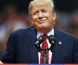 Bầu cử Mỹ: Donald Trump đã cạn tiền