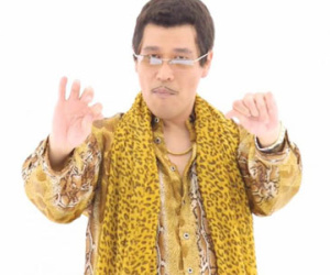 Kinh ngạc nhạc phẩm hài “khó đỡ” của Nhật gây sốt như… “Gangnam Style”