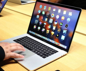Apple vừa trao cho Microsoft chìa khóa của nhà vua