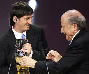 FIFA cho ra mắt danh hiệu cạnh tranh với Quả bóng vàng