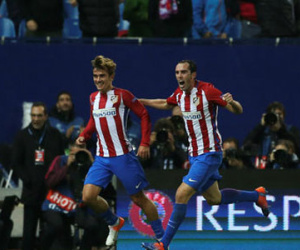 Atletico giành vé đi tiếp sau bàn thắng gây tranh cãi
