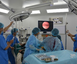 Bé 6 tuổi bị polyp vùng kín suốt 2 năm