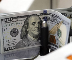 Đồng USD “đổ đèo” vì bất ổn xoay quanh bầu cử Tổng thống Mỹ