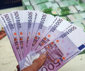 Hàng triệu euro tiền giả giấu trong hồ chứa ở Bulgary
