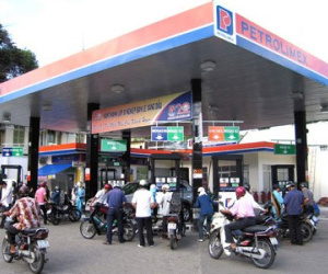 Mở thêm 400 cây xăng, có cây xăng dưới nước