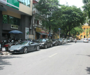 Hà Nội trông giữ ôtô theo ngày chẵn, lẻ từ tháng 11