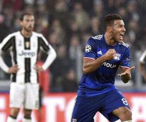 Juventus lỡ cơ hội giành vé sớm trên sân nhà
