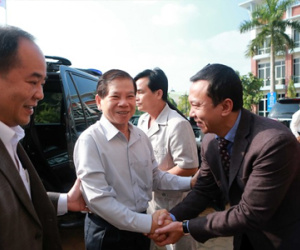 Nguyên Chủ tịch nước Nguyễn Minh Triết thăm các ĐTQG