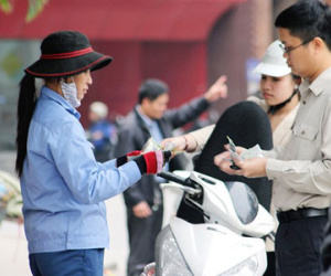 Giá xăng tăng lần thứ 6 liên tiếp