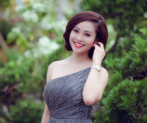 Quá khứ nhiều nước mắt của MC có nụ cười đẹp nhất VTV
