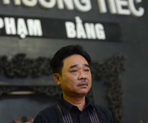 Gia đình, đồng nghiệp nghẹn ngào ở đám tang NSƯT Phạm Bằng