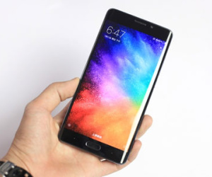Smartphone giống Galaxy Note 7 của Xiaomi về VN