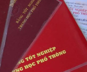 Trưởng ban Tổ chức Thành ủy Vị Thanh học lại bổ túc văn hóa