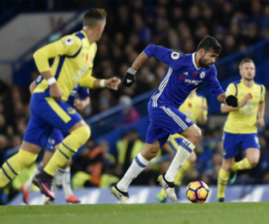 Chelsea đè bẹp Everton, chiếm ngôi đầu Ngoại hạng Anh