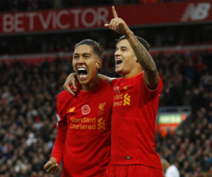 Đại thắng Watford, Liverpool đoạt ngôi đầu bảng