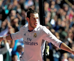 Gareth Bale lập cú đúp, Real xây chắc ngôi đầu bảng