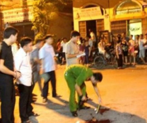 Thanh niên 19 tuổi đâm chết bố bạn gái ngay tại nhà