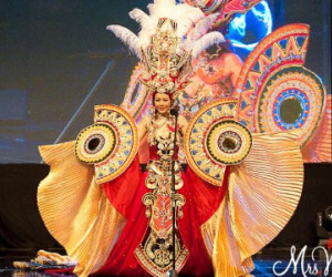 Hoa hậu gốc Việt Xuân Thủy lọt Top 5 Hoa hậu Quý bà Thế giới