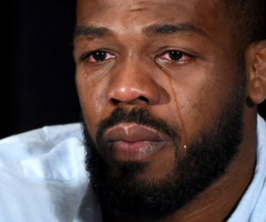Nhà vô địch UFC gặp vạ vì thuốc cương dương