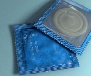 Phát miễn phí 30.000 bao cao su cho người dân Thanh Hóa
