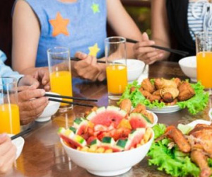 Thói quen ăn uống hiện đại đang phá hủy nội tạng người Việt
