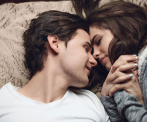 4 lý do các cặp vợ chồng thích "yêu" về đêm