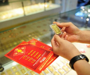 Chờ đợi tân Tổng thống Mỹ: Giá vàng bật tăng dữ dội
