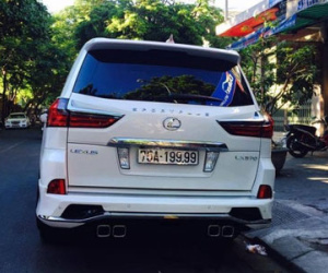 Lexus LX570 Sport Plus 2016 biển "tứ quý" 9 của đại gia Thừa Thiên Huế