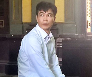 Thua bạc, người đàn ông giết bạn gái cũ cướp tài sản