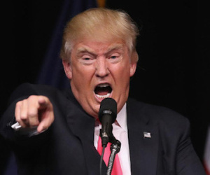 Trump lấy lại Twitter, nói theo dõi kết quả từ Tháp Trump