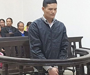 Mất mạng khi cầm dao truy sát người tại trạm y tế