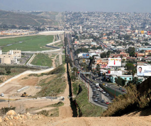Mexico tuyên bố không trả tiền xây bức tường biên giới với Mỹ