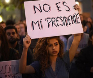 Nổ súng làm 5 người bị thương gần cuộc biểu tình chống Trump