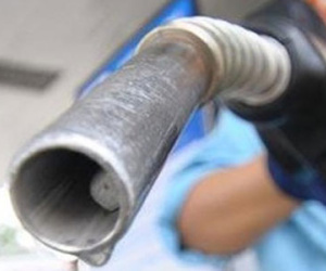 Thu hồi giấy phép một công ty phân phối xăng dầu