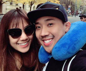 Trấn Thành và Hari Won bị fan bóc mẽ tình tứ “làm màu”