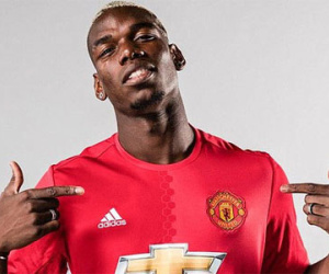 Thực hư chuyện Man Utd thu tiền khủng từ việc bán áo đấu của Pogba