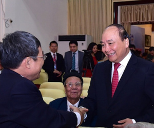Thủ tướng thăm lại trường xưa