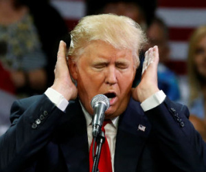 Sau thắng cử, nội chiến lại xảy ra ở phe Trump