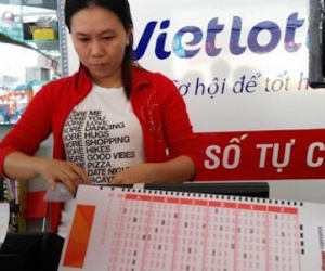 Bộ Tài chính yêu cầu Vietlott chấn chỉnh bán vé số
