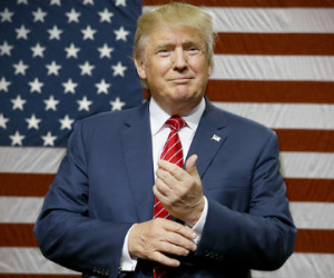 Tổng thống đắc cử Donald Trump đưa ra quyết định quan trọng đầu tiên