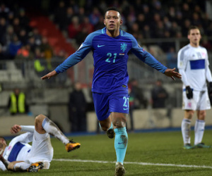 Everton muốn có Depay, M.U sẵn sàng cho không